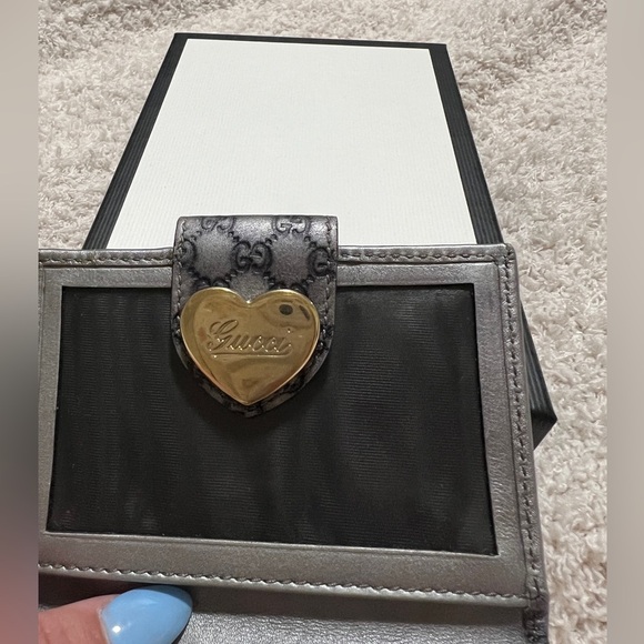 Authentic Gucci platinum Card Holder wallet - Picture 5 of 5